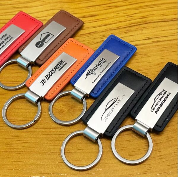 Car Leather Keyring Wholesale Key chain Custom Brand Logo Name Souvenir Promotional PU Leather Keychain - Image 3
